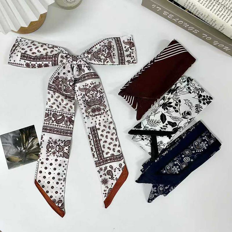Luxury Bags China - ผ้าพันคอไหมพิมพ์ลายเพสลีย์สุดหรูสำหรับผู้หญิง คอลเลคชั่นใหม่ปี 2025 ใช้ได้หลากหลาย เช่น ผูกกระเป๋า