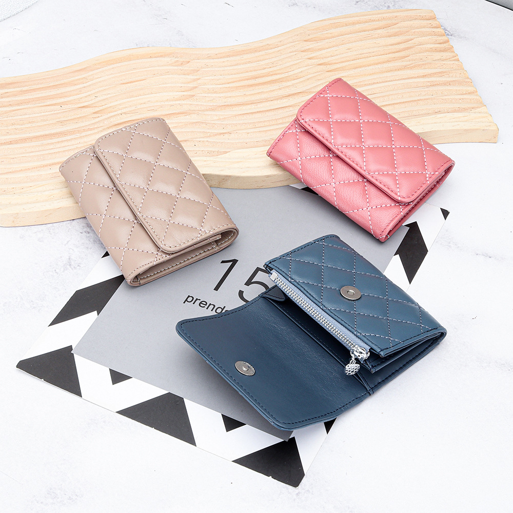 Luxury Bags Brand Names - Sheepskin Quilted ผู้ถือบัตรผู้หญิง Bifold หนัง Bank