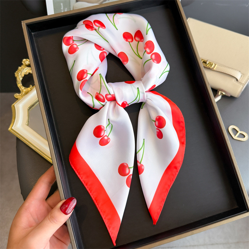 Luxury Bags China - Luxury Square ซาตินผ้าพันคอผู้หญิงน่ารักผลไม้เชอร์รี่รูปแบบ Shawls และ Wraps