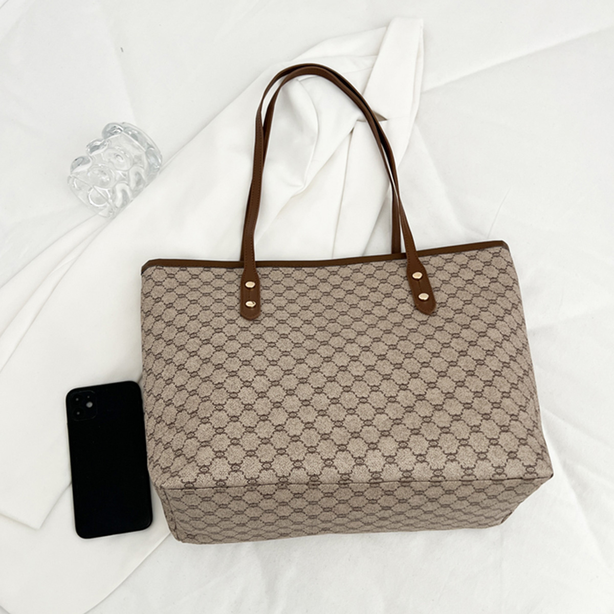 กระเป๋าถือสะพายไหล่ผู้หญิงสไตล - Tote Bag Leather Monogram บทวิจารณ์และราคา