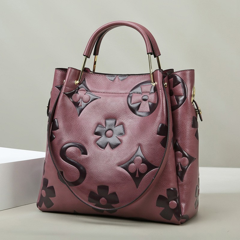กระเป๋าถือผู้หญิงลายปั๊มนูน  ก - Tote Bag Leather Monogram บทวิจารณ์และราคา